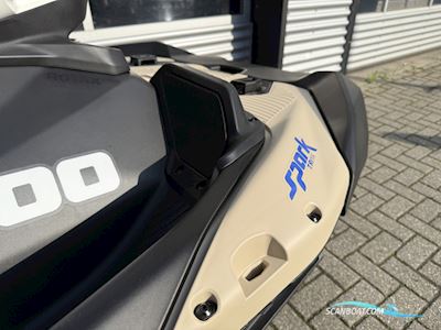 Sea Doo Spark Trixx 3up Jetski / Scooter / Jetbåd 2025, med Rotax motor, Holland