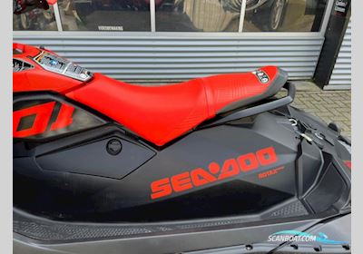 Sea Doo Spark Trixx 2up Jetski / Scooter / Jetboot 2024, mit Rotax motor, Niederlande