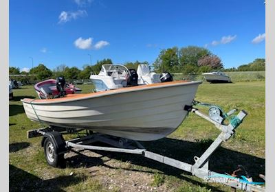 Askeladden Jolle Med Mariner 15 hk Samt Trailer Jolle 2025, Dänemark