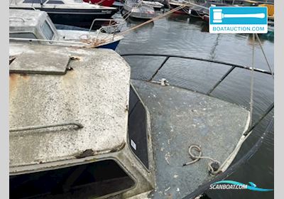 Cabin boat 800 Jolle , med Mercedes motor, Holland