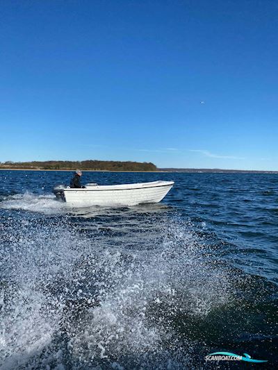 Fjordjollen 470 Fisk med trailer og motor Jolle 2024, mit Yamaha motor, Dänemark