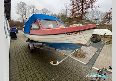Odder Jolle Jolle 1979, med Mariner motor, Danmark