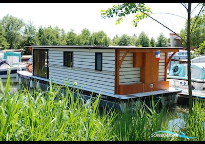 Solar Electrische Houseboat Catamaran Coche Standaard Live a board / River boat 2024, with Epropulsion engine, France
