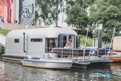 The Coon 1000 Houseboat Live a board / River boat 2016, with In Overleg engine, The Netherlands
