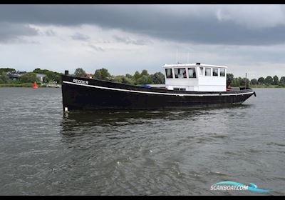 Varend Woonschip Conrad Logger Live a board / River boat 1917, with MWM engine, The Netherlands