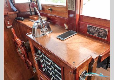 Ex Sleepboot 7.20 Live a board / Riverboat 1950, with Mercedes<br />OM 636 engine, The Netherlands