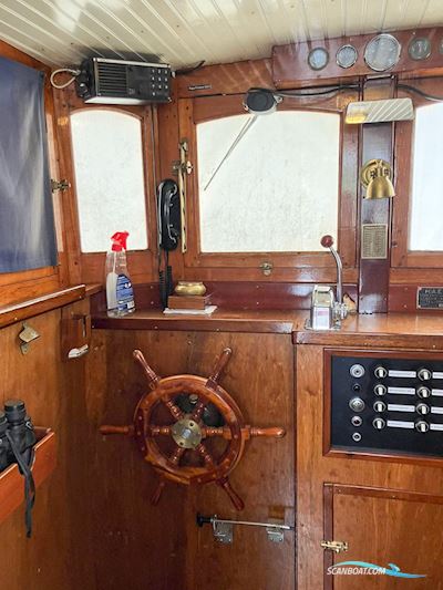 Ex Sleepboot 7.20 Live a board / Riverboat 1950, with Mercedes<br />OM 636 engine, The Netherlands