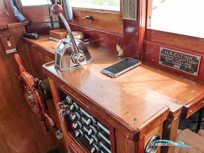 Ex Sleepboot 7.20 Live a board / Riverboat 1950, with Mercedes<br />OM 636 engine, The Netherlands