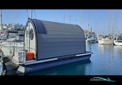 Houseboat MX 24 Glampboat Live a board / Riverboat 0, with 0 engine, United Kingdom