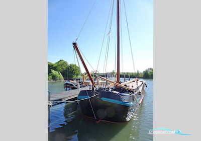 Museale Zeiltjalk 20.40 met UBC Live a board / Riverboat 1877, with Mitsubishi<br />S6E engine, The Netherlands