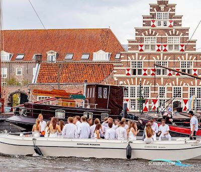 Open Rondvaartboot 35 gasten Live a board / Riverboat 1980, with Mercedes<br />OM616 engine, The Netherlands