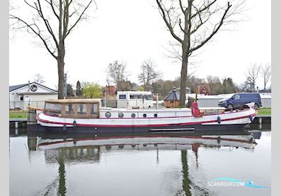 Skutsje 17.08 Live a board / Riverboat 1906, with Thornycroft engine, The Netherlands
