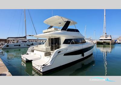 Aquila 42 Owner´s Version Mehrrumpfboot 2023, mit Volvo Penta D4 300 CV motor, Spanien