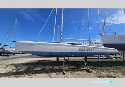 Corsair 36 Mehrrumpfboot 2003, mit Honda motor, Frankreich
