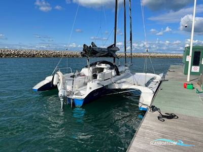 Dragonfly 28 Mehrrumpfboot 2014, mit Honda motor, England