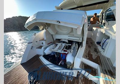 Absolute 40 Motor boat 2009, with Volvo Penta D4 engine, Italy
