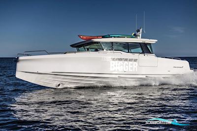 Axopar 45 Cross Cabin Motor boat 2023, with Mercury engine, Germany