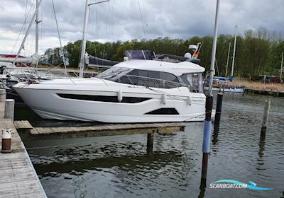 Bavaria R 40 Fly Motor boat 2017, with Volvo Penta D 6/370 Evc engine, Germany