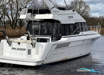 Bayliner 3688 Fly Motor boat 1992, with Hino engine, The Netherlands