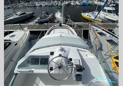 Beneteau Antares 1080 Fly Motor boat 2003, with Volvo engine, France