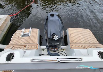 Beneteau Antares 8 Motor boat 2020, with Suzuki 200hk engine, Sweden