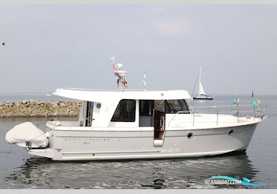 Beneteau Swift Trawler 34 Motor boat 2015, with Cummins® engine, The Netherlands