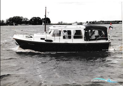 Bully 800 Motor boat 2002, with Yanmar engine, The Netherlands