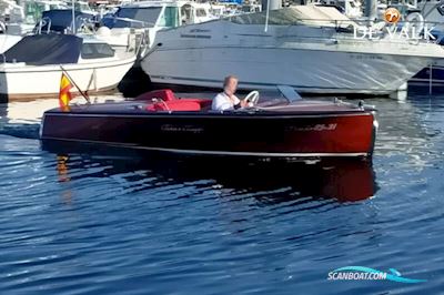 Chris-Craft 190 Bowrider Motor boat 1947, with Chris Craft engine, Spain