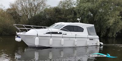 Haines 32 Sedan Motor boat 2014, with Nanni engine, United Kingdom