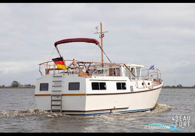 Hunger Einzelbau Motorboot Motor boat 2006, with Veuts Deutz engine, The Netherlands
