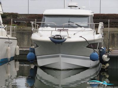Jeanneau NC9 Motor boat 2011, with Volvo Penta D4 engine, United Kingdom