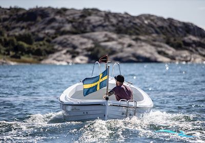 Långsjösnipan Meta Motor boat 2024, with Lombardini engine, Sweden