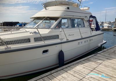 Nimbus 4000 Motor boat 1988, with Tamd 41 engine, Denmark