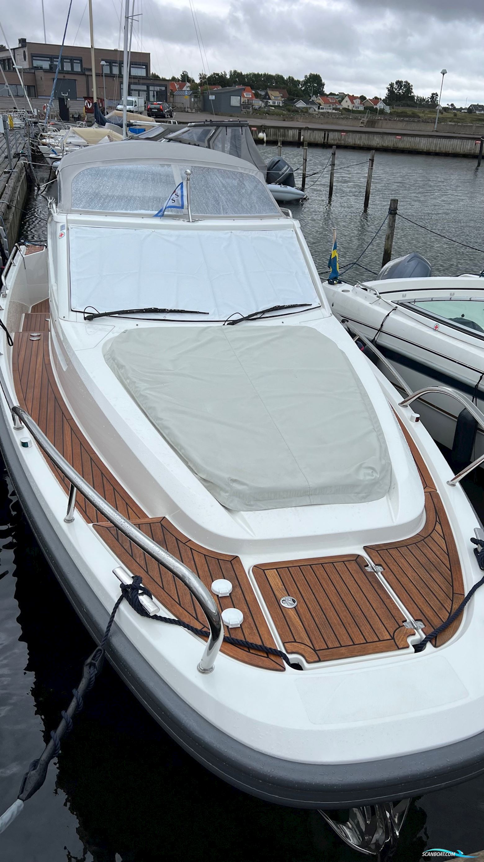 Nimbus W9 Weekender Motor boat 2020, with Mercury engine, Sweden