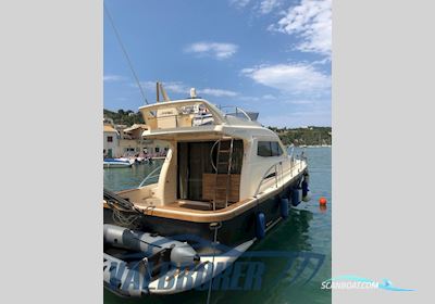 PORTOFINO MARINE 37 FLY Motor boat 2011, with FTP INDUSTRIAL NG DENT M 37 engine, Italy