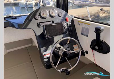 Quicksilver 605 Pilothouse Motor boat 2014, with Mercury engine, France