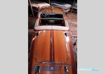 Riva Ariston Motor boat 1962, with Chrysler Sea V-M 80 engine, Italy