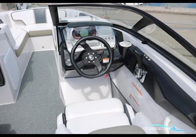 Scarab 195 Motor boat 2015, with Rotax E-Tec engine, United Kingdom