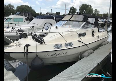 Sealine 255 Family Motor boat 1987, with Volvo Penta engine, The Netherlands