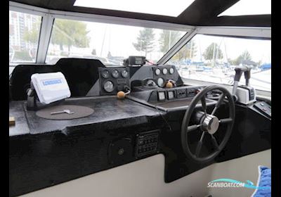 Sealine International 285 Ambassador Motor boat 1989, with Volvo Penta AD31 engine, United Kingdom