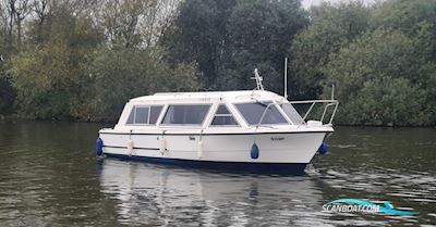 Sheerline 740 Motor boat 2000, with Nanni engine, United Kingdom