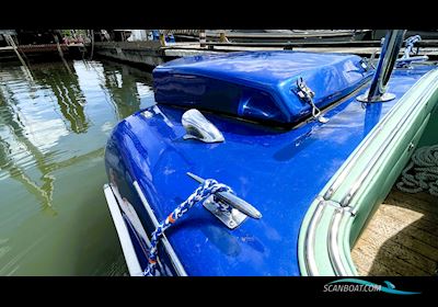 Speedboot, Vintage, Runabout 550 Motor boat 1967, with Volvo engine, The Netherlands