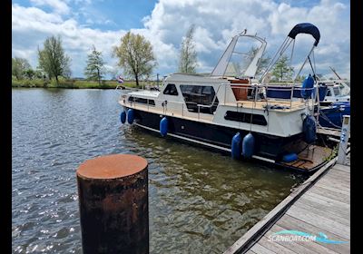 Zwaluw Kruiser 1050 AK Motor boat 1980, with Indenor engine, The Netherlands