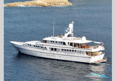 38m Nicolini Motorbåd 1986, Kroatien