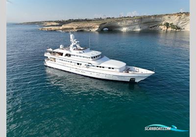 38m Nicolini Motorbåd 1986, Kroatien
