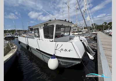 9.5 Catamaran Motorbåd 2008, med Suzuki DF175 motor, England