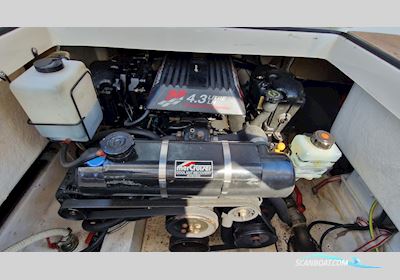 AQUADOR 22 HT Motorbåd 2000, med Mercruiser motor, Sverige