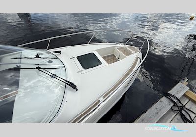 AQUADOR 23 HT Motorbåd 2002, med Mercruiser motor, Sverige