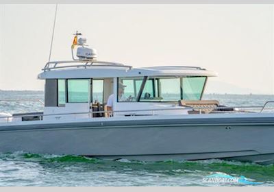AXOPAR 37 XC Cross Cabin Motorbåd 2016, med 2 x Mercuary Verado 300Hp motor, Spanien