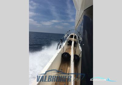 Absolute 60 Fly Motorbåd 2017, med Volvo Penta D11 Ips950 motor, Italien